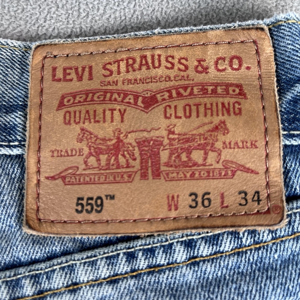 Levis 559 Jeans Mens 36x34 Blue Relaxed Straight Leg Denim Medium Wash Classic - Picture 5 of 12